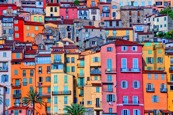 15 απίθανες γειτονιές σ’όλο τον κόσμο γεμάτες χρώμα